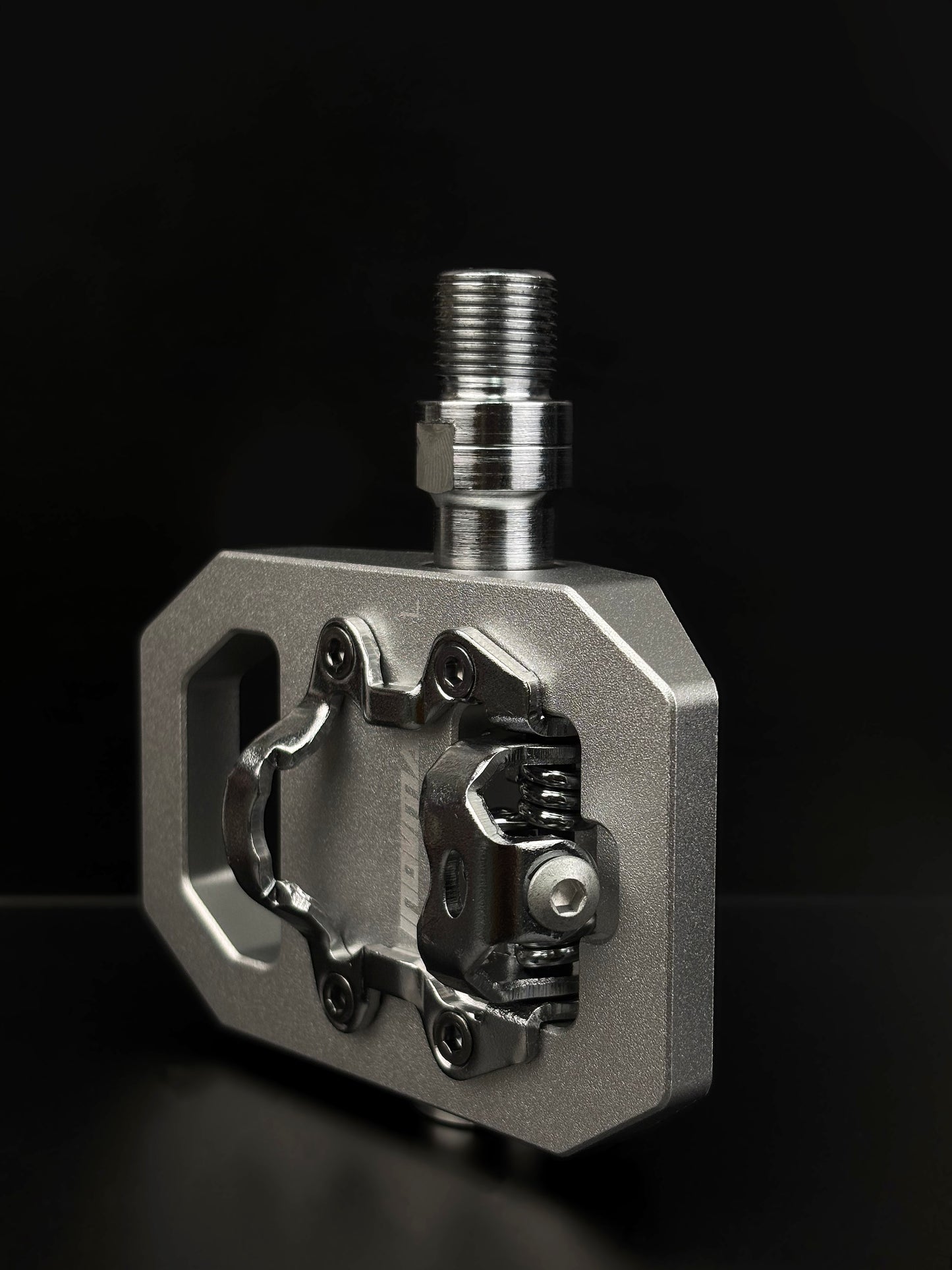 Pedal de alto rendimento MTB